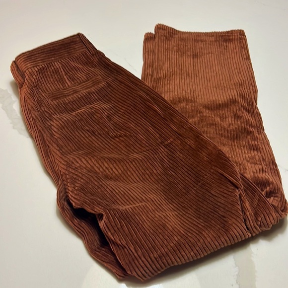 Sunday Best wide pile brow Corduroy Pants.  Wide leg, high waist, long. Size 4 - Picture 5 of 9